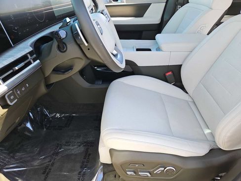 Certified 2025 Hyundai Santa Fe Calligraphy image 16