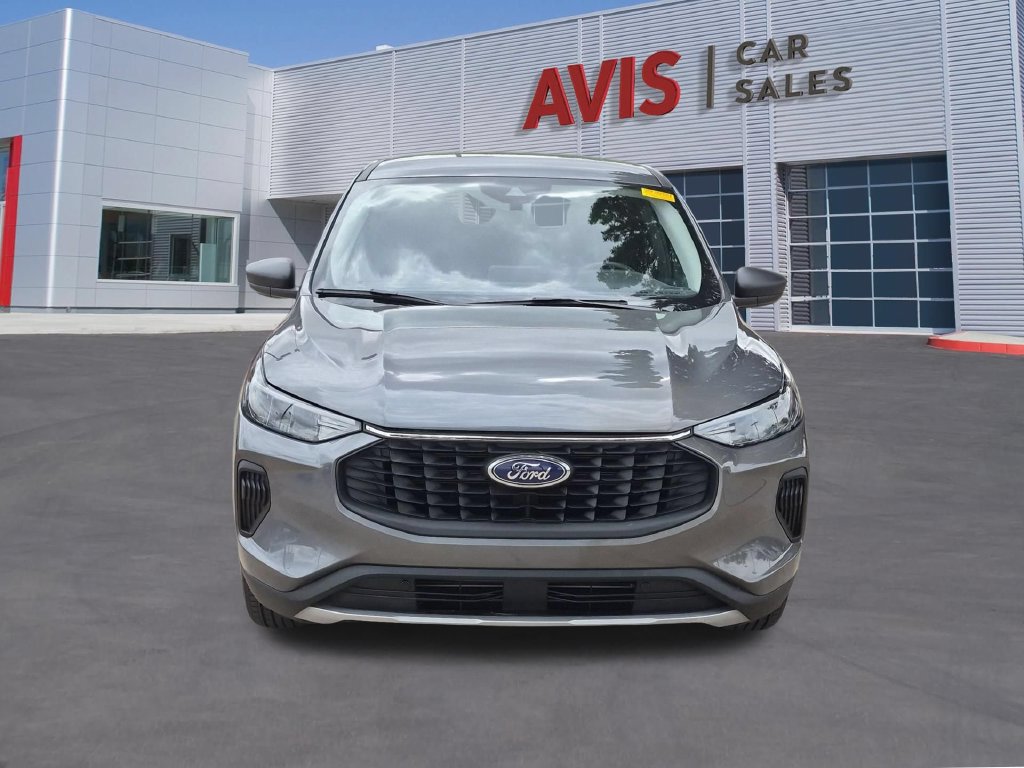 Used 2025 Ford Escape Active AWD/4WD image 2