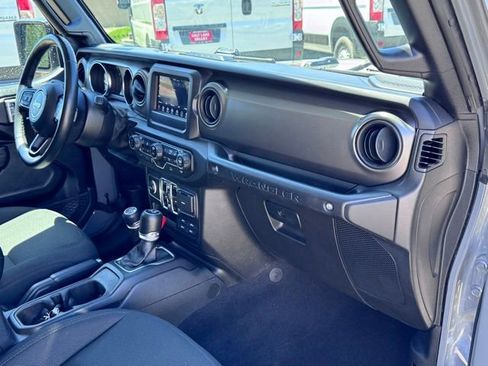 Used 2023 Jeep Wrangler Unlimited w/ Cold Weather Group AWD/4WD image 12