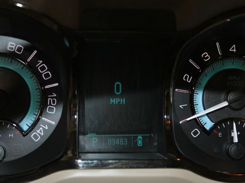 Used 2010 Buick LaCrosse CXL w/ Luxury Package FWD image 11