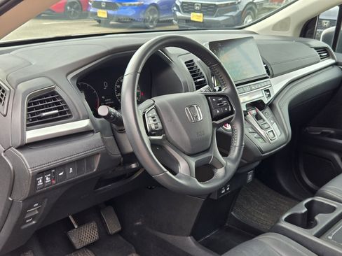 Used 2025 Honda Odyssey EX-L image 12