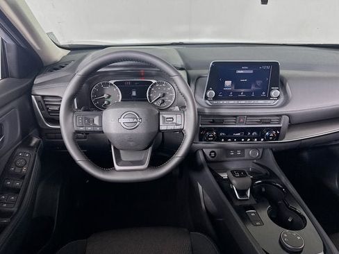 New 2026 Nissan Rogue SV w/ Cold Weather Package AWD/4WD image 19