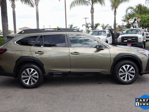 Used 2023 Subaru Outback Premium image 10