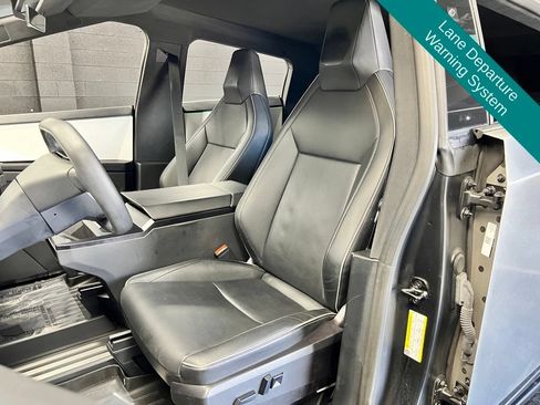 Used 2024 Tesla Cybertruck Cyberbeast AWD/4WD image 7