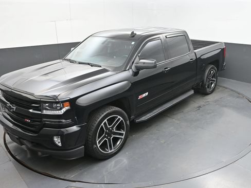 Used 2018 Chevrolet Silverado 1500 LTZ Z71 w/ LTZ Plus Package AWD/4WD image 30