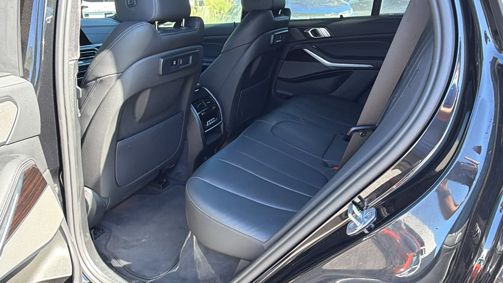 Used 2021 BMW X5 sDrive40i w/ M Sport Package RWD image 24
