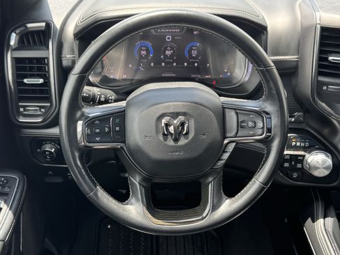 Used 2024 RAM 1500 Limited AWD/4WD image 12
