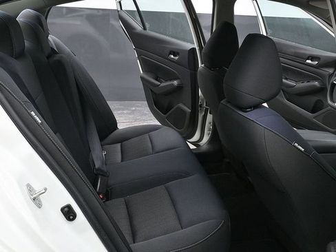 Used 2021 Nissan Altima 2.5 S image 12