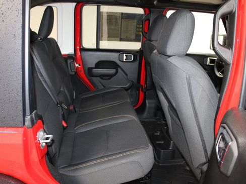 Used 2025 Jeep Wrangler Unlimited Sport S 4xe AWD/4WD image 33