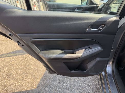 Used 2019 Nissan Altima 2.5 S FWD image 18