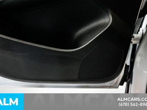 Used 2025 Buick Envista Preferred image 54