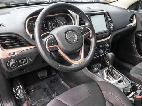 Used 2015 Jeep Cherokee Latitude w/ Comfort/Convenience Group image 5