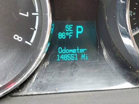 Used 2013 Chevrolet Captiva Sport LT w/ Convenience Package FWD image 11