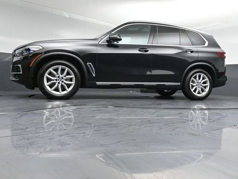 Used 2023 BMW X5 xDrive40i w/ Executive Package AWD/4WD image 41