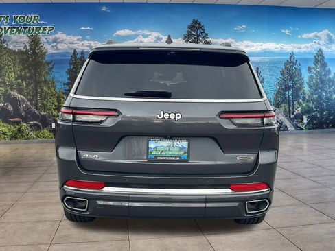 Certified 2025 Jeep Grand Cherokee L Overland w/ Advanced Protech Group III image 6