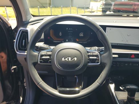 Used 2024 Kia Sorento S AWD/4WD image 26