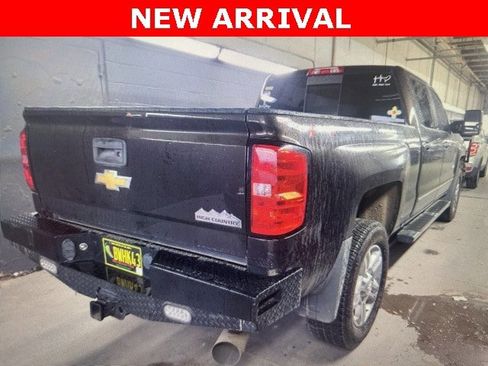 Used 2018 Chevrolet Silverado 2500 High Country w/ Duramax Plus Package image 5