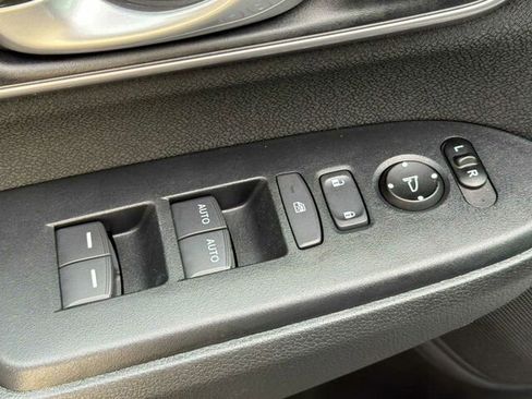 Used 2019 Honda CR-V EX image 14