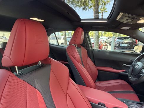 Used 2023 Lexus UX 250h F Sport FWD image 46
