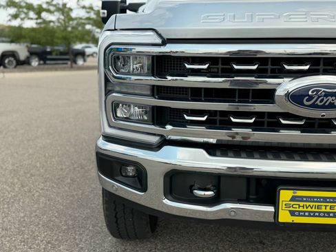 Used 2024 Ford F350 Lariat w/ Lariat Ultimate Package AWD/4WD image 3