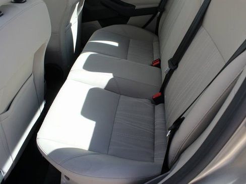 Used 2016 Ford Focus SE image 18