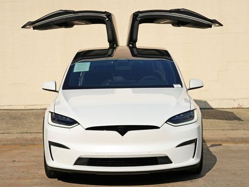 Used 2022 Tesla Model X AWD/4WD image 52
