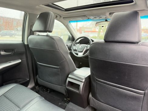 Used 2014 Toyota Camry SE image 19