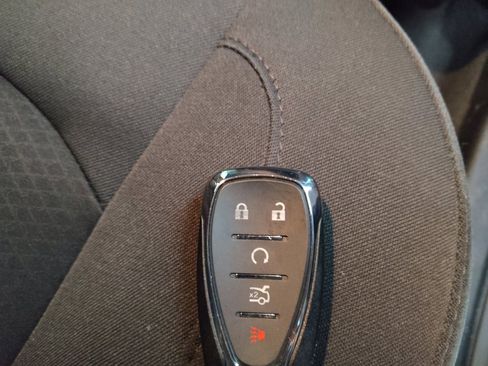 Used 2018 Chevrolet Malibu LT w/ Driver Confidence Package image 32