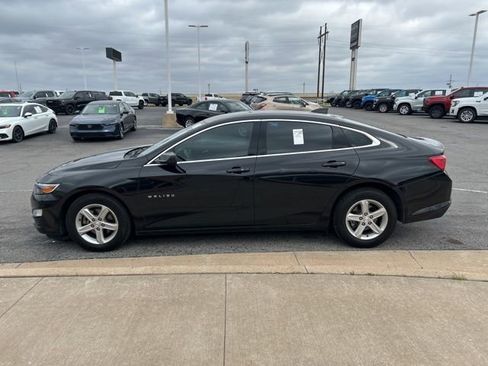 Used 2025 Chevrolet Malibu LS w/ Driver Confidence Package image 8