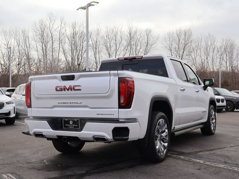 Used 2024 GMC Sierra 1500 Denali AWD/4WD image 5