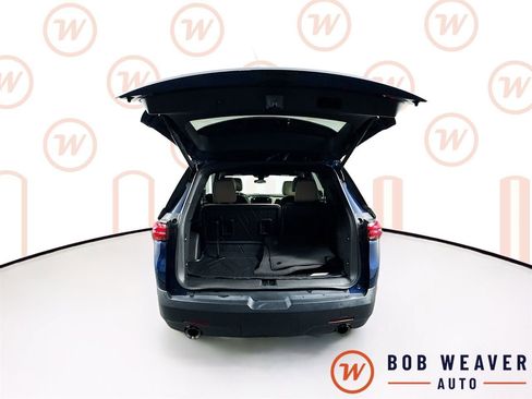 Used 2023 Chevrolet Traverse LT w/ LPO, Floor Liner Package AWD/4WD image 33
