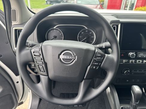 New 2026 Nissan Frontier SV image 17