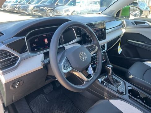 New 2026 Volkswagen Taos SEL AWD/4WD image 11