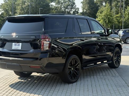 Used 2021 Chevrolet Tahoe Z71 w/ Luxury Package AWD/4WD image 6