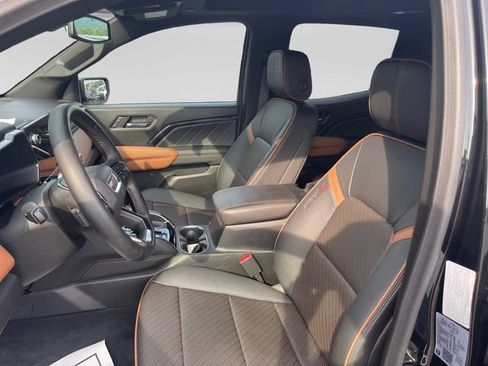 Used 2024 GMC Canyon AT4 w/ AT4 Premium Package AWD/4WD image 20