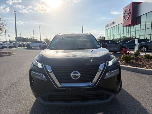 Used 2021 Nissan Rogue SV w/ Premium Package AWD/4WD image 2