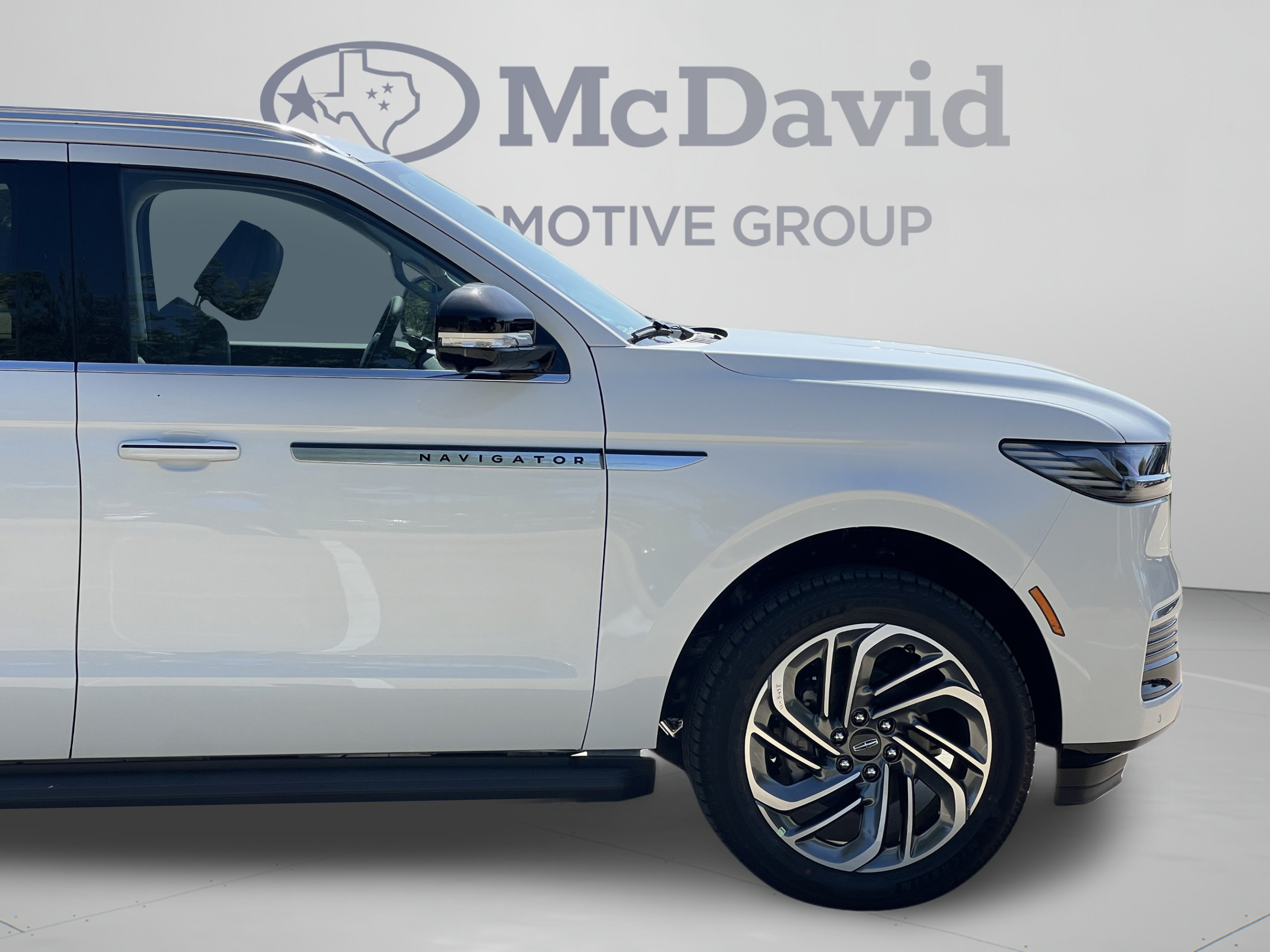New 2027 Lincoln Navigator Premiere RWD image 31