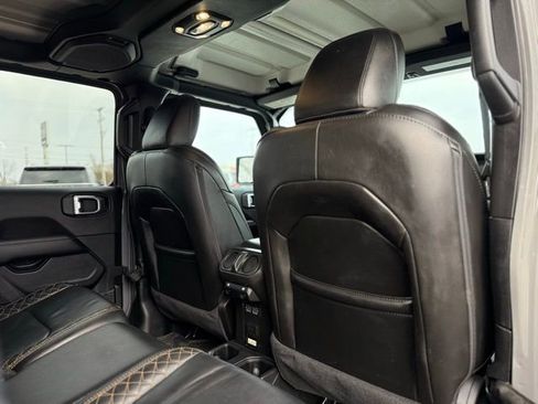 Used 2023 Jeep Gladiator Overland image 21