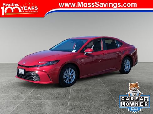 Used 2025 Toyota Camry LE image 1