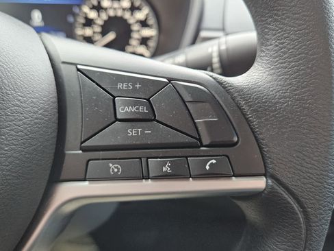 Used 2024 Nissan Altima 2.5 SV image 13