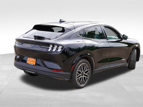 Certified 2025 Ford Mustang Mach-E Premium AWD/4WD image 5