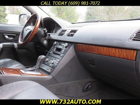 Used 2007 Volvo XC90 V8 image 6