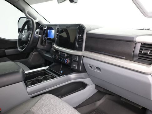 Used 2025 Ford F250 XLT w/ Black Appearance Package AWD/4WD image 21