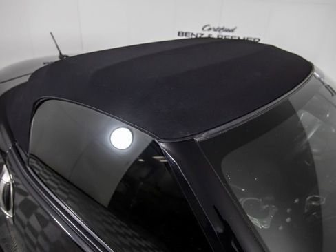 Used 2018 Nissan 370Z Touring image 41