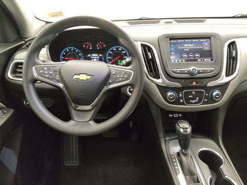 Used 2020 Chevrolet Equinox LS image 22