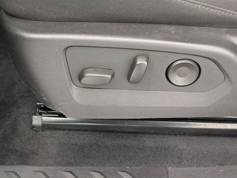 Certified 2024 Chevrolet Colorado W/T w/ WT Convenience Package II image 19