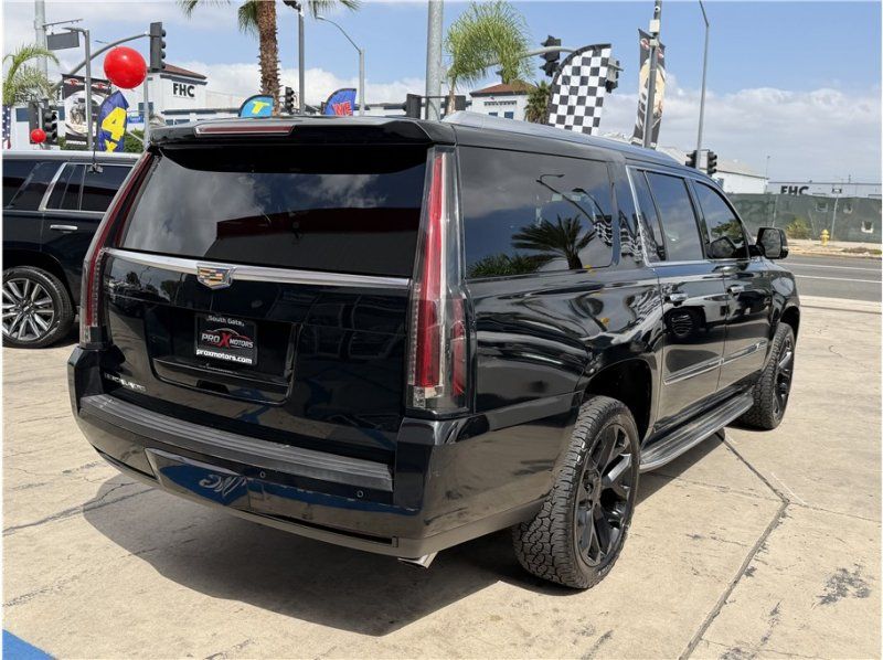 Used 2016 Cadillac Escalade ESV Luxury AWD/4WD image 6