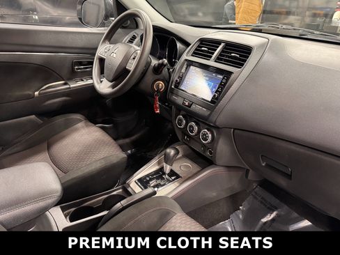 Used 2019 Mitsubishi Outlander Sport ES image 4