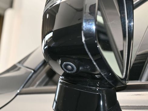 Used 2023 Kia Sorento SX image 42