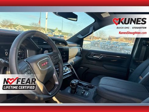 Used 2025 GMC Sierra 1500 AT4 image 21